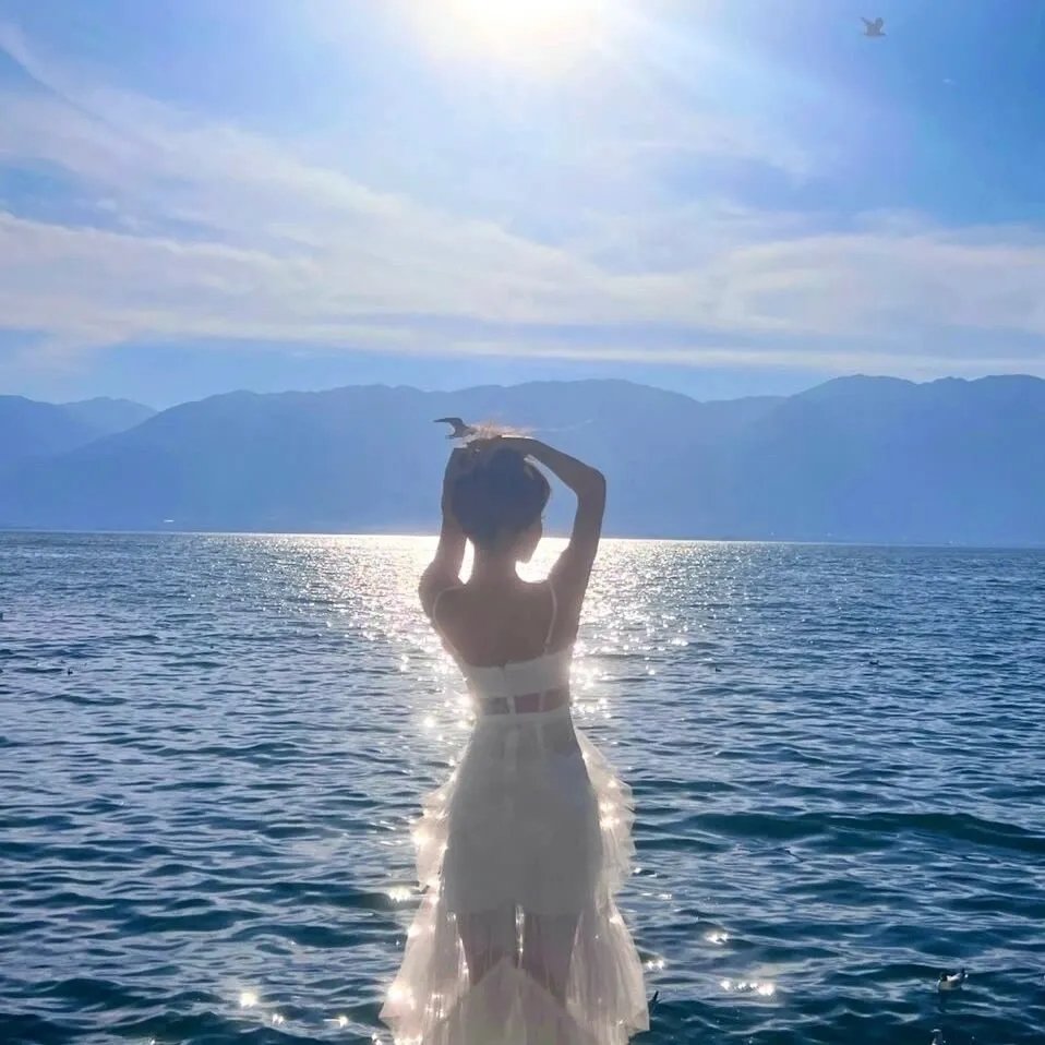号舱房的女人 海报
